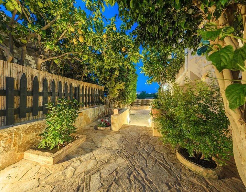 Golden Coast Boutique - Luxury Living Aparthotel Kipszéli Kültér fotó