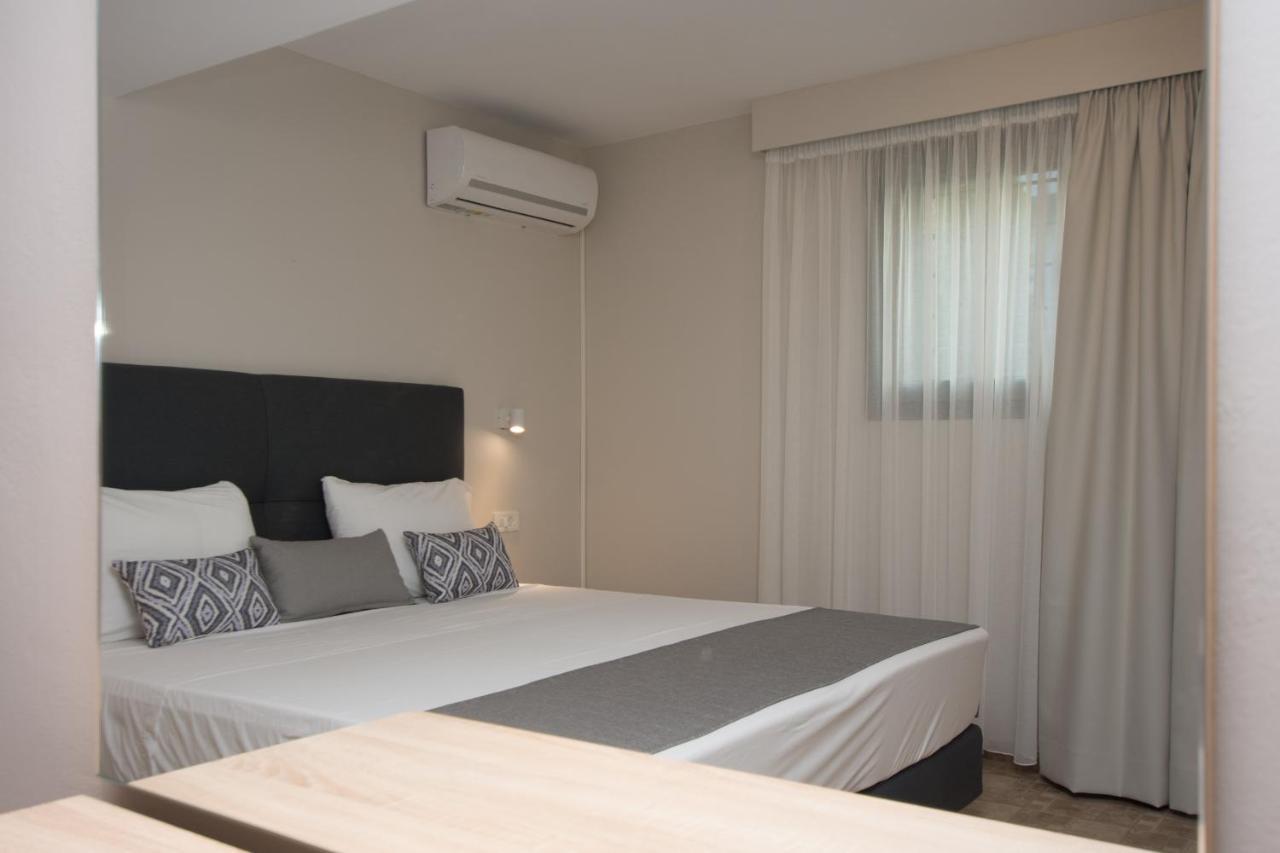 Golden Coast Boutique - Luxury Living Aparthotel Kipszéli Kültér fotó